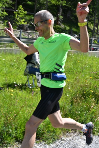 Ein bestens gelaunter Baha in Steg